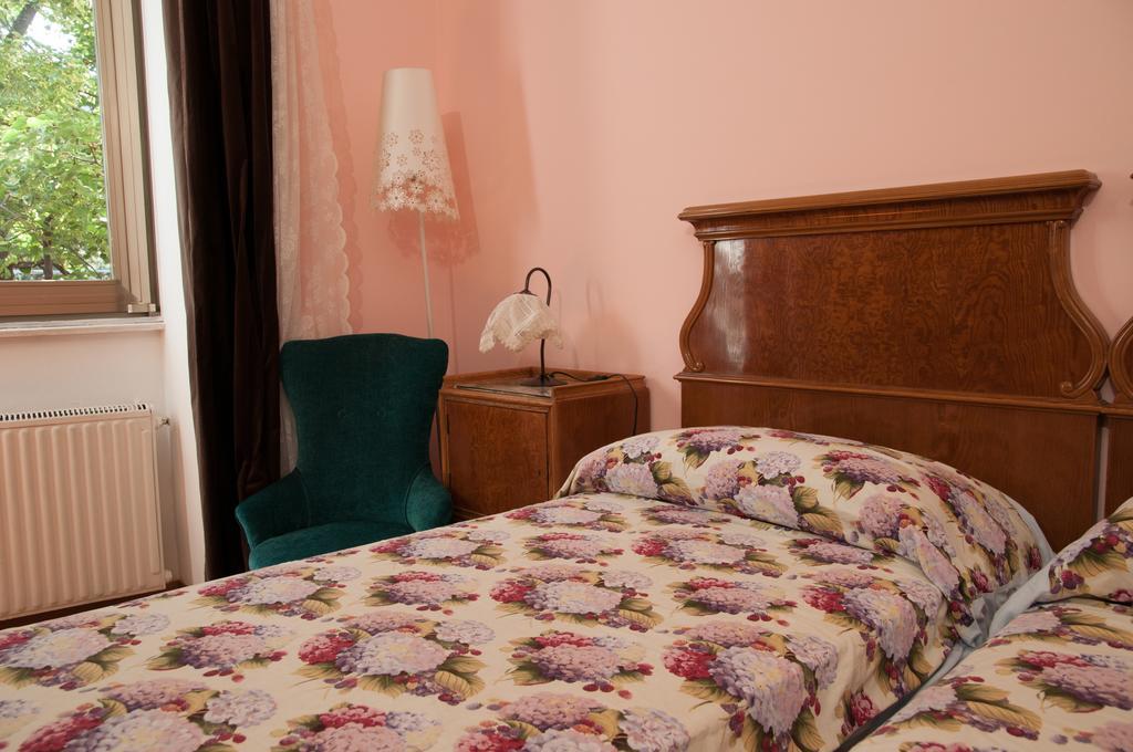 Le Ortensie Di Via Rossetti Bed and Breakfast Trieste Exterior foto