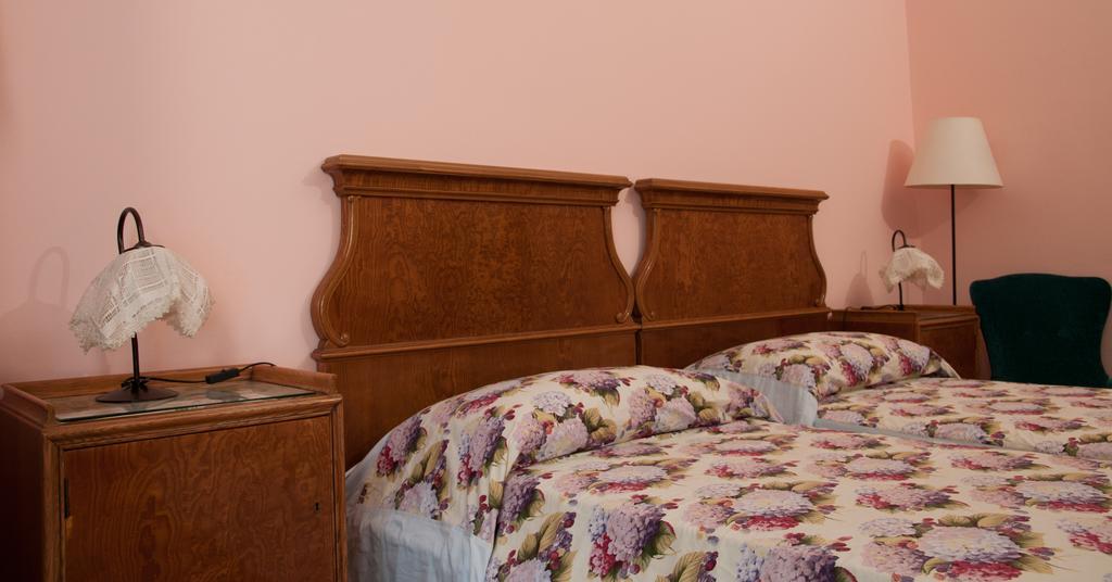 Le Ortensie Di Via Rossetti Bed and Breakfast Trieste Exterior foto